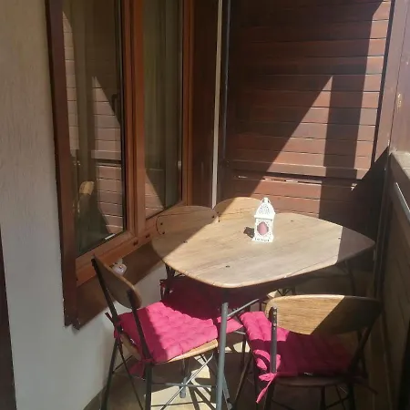 за гости мая Downtawn Appartamento Bansko