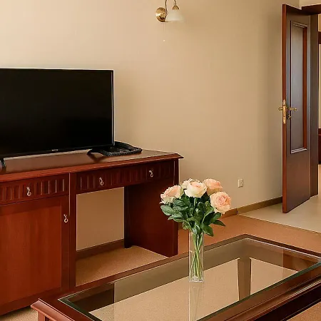 Apartment Modern In Near Lift - Parking